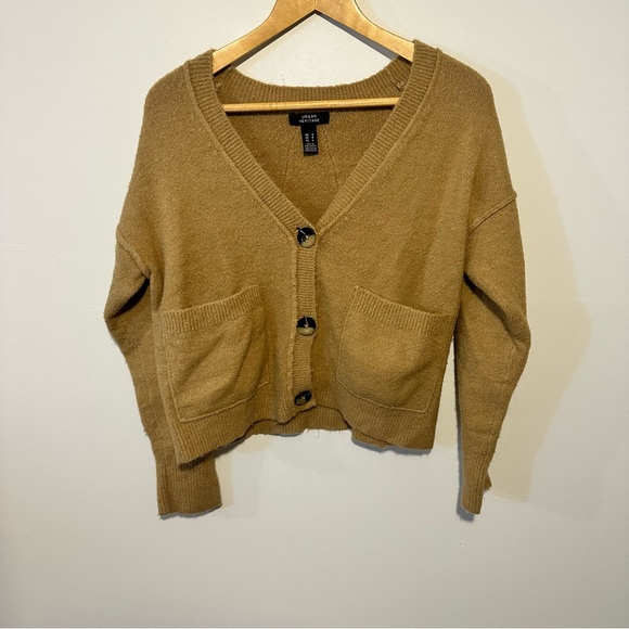 Urban Heritage Cardigan - Picture 1 of 6